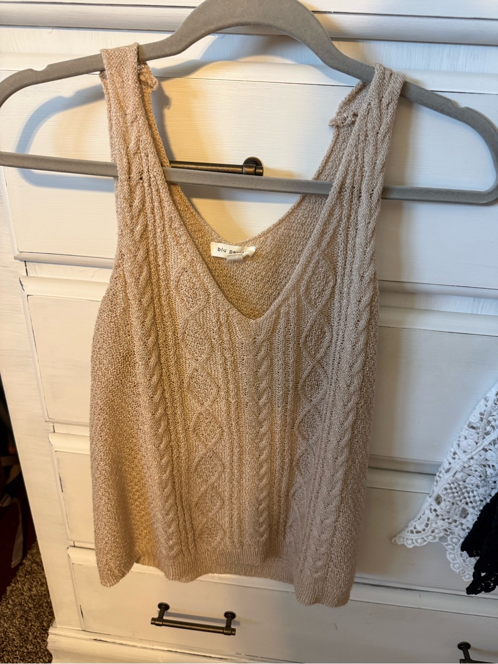 Cozy Cable Knit Sleeveless Sweater Tank - Neutral Beige